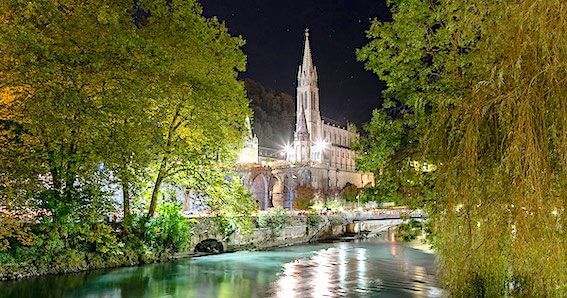 SENSIBLE – A Lourdes, les évêques face aux violences sexuelles